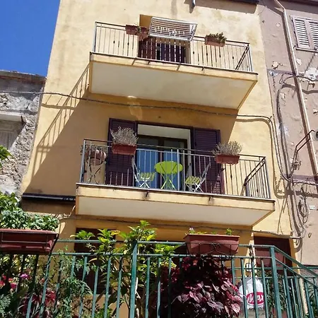 Le Stanze Del Borgo Collesano